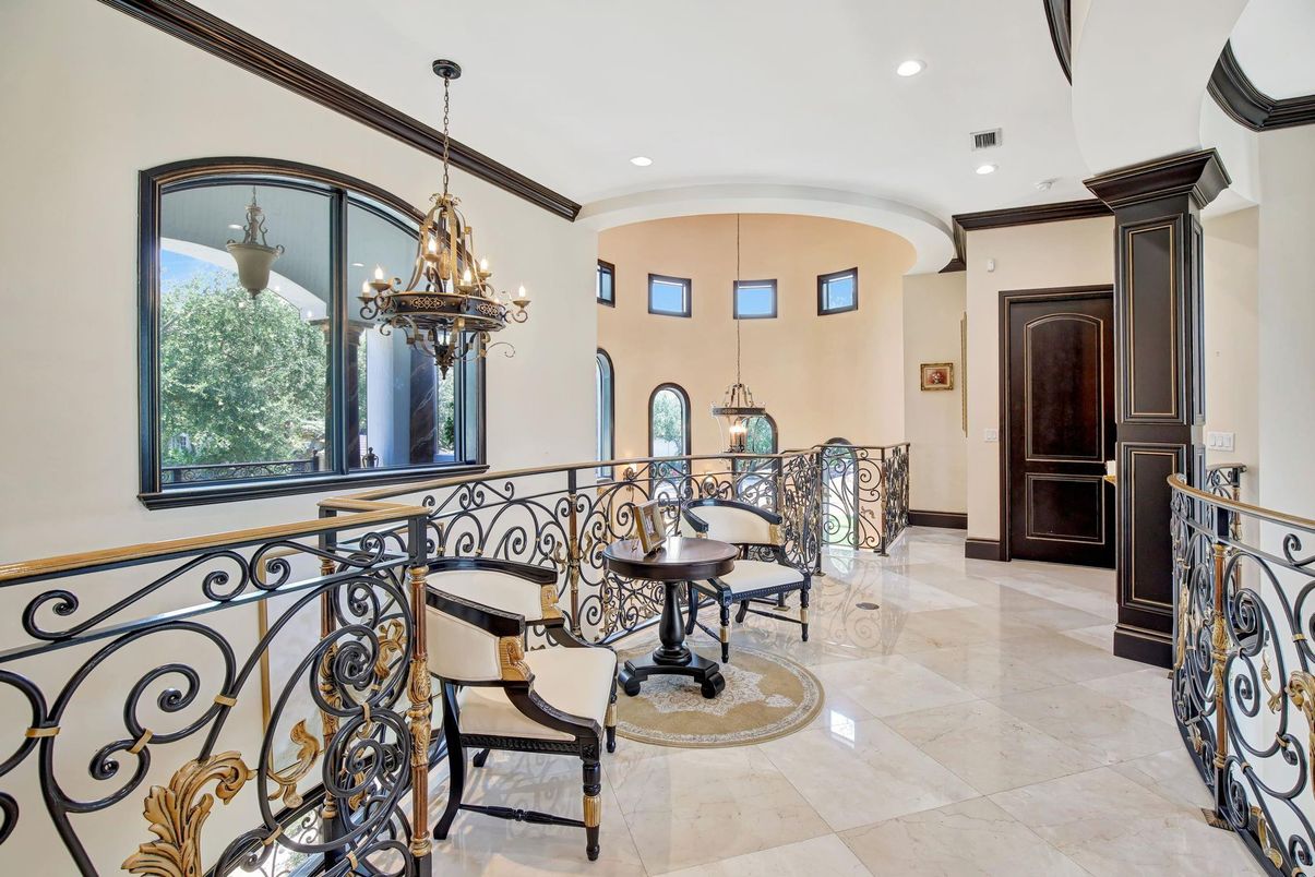 Chandelier, Interior, Recessed Lighting