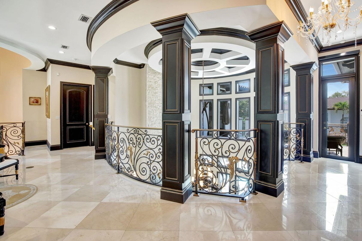 Chandelier, Interior, Recessed Lighting