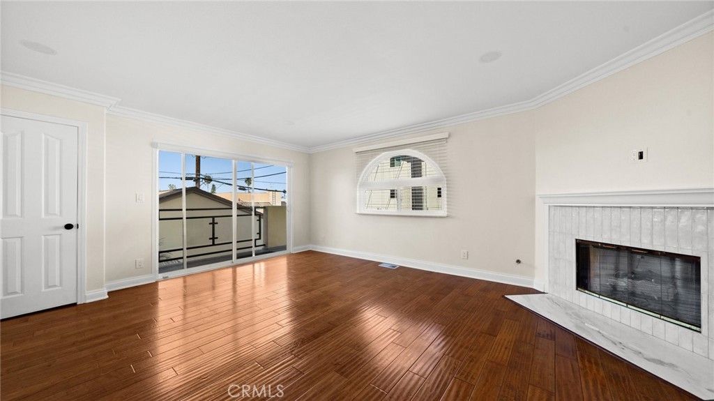 Empty room, Fireplace, Interior, Wood Texture Flooring