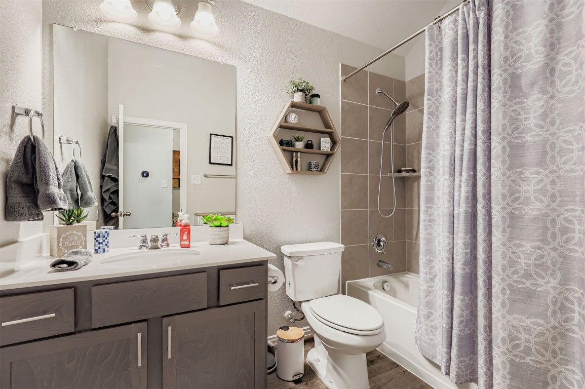 Bathroom, Interior, Wood Texture Flooring
