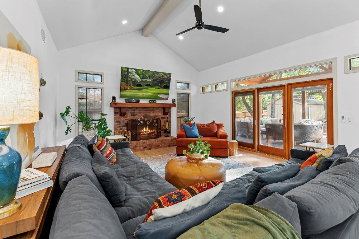 Fireplace, Interior, Living room, Recessed Lighting