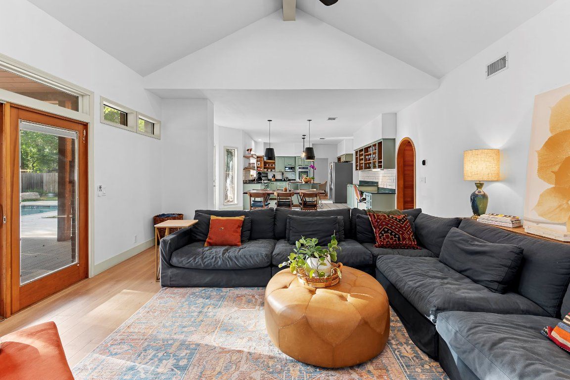 Interior, Kitchen, Living room, Pendant Lights, Wood Texture Flooring