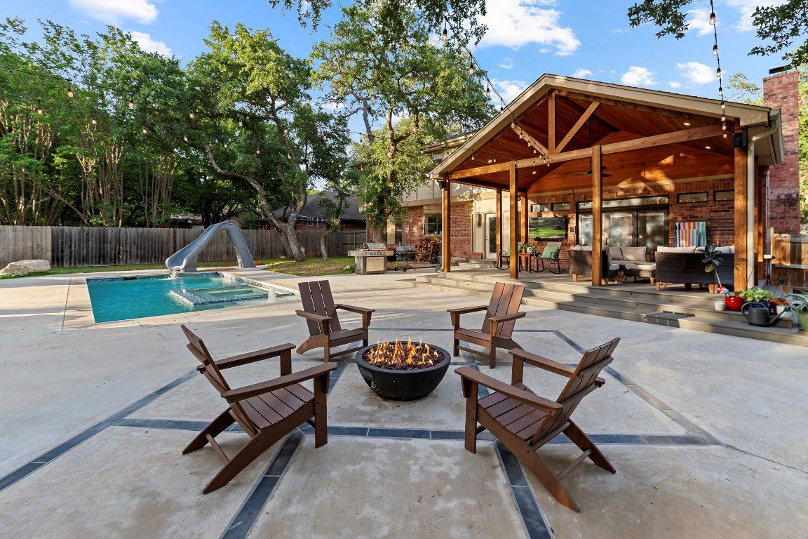 Exterior, Pool