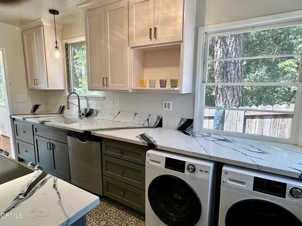 Interior, Kitchen, Pendant Lights, Washer