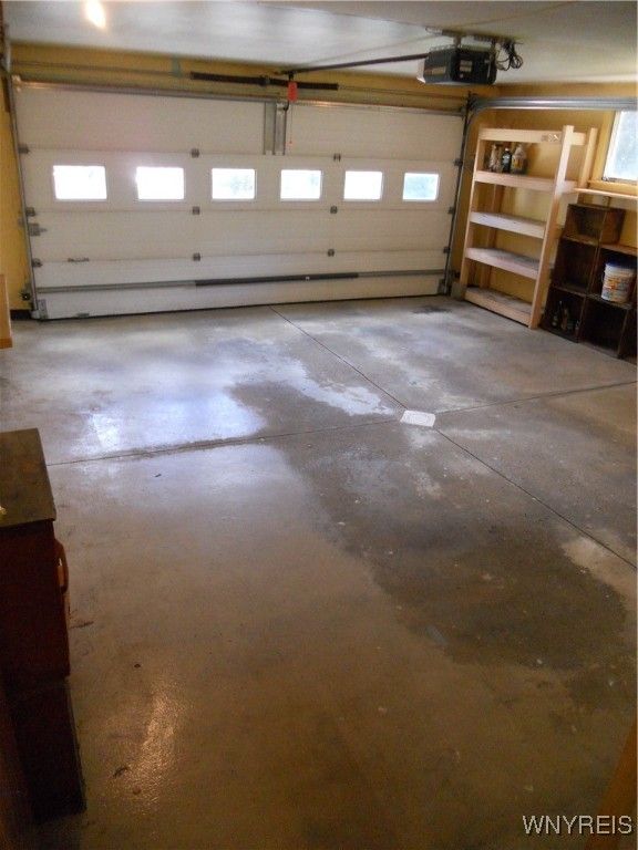 Garage, Interior