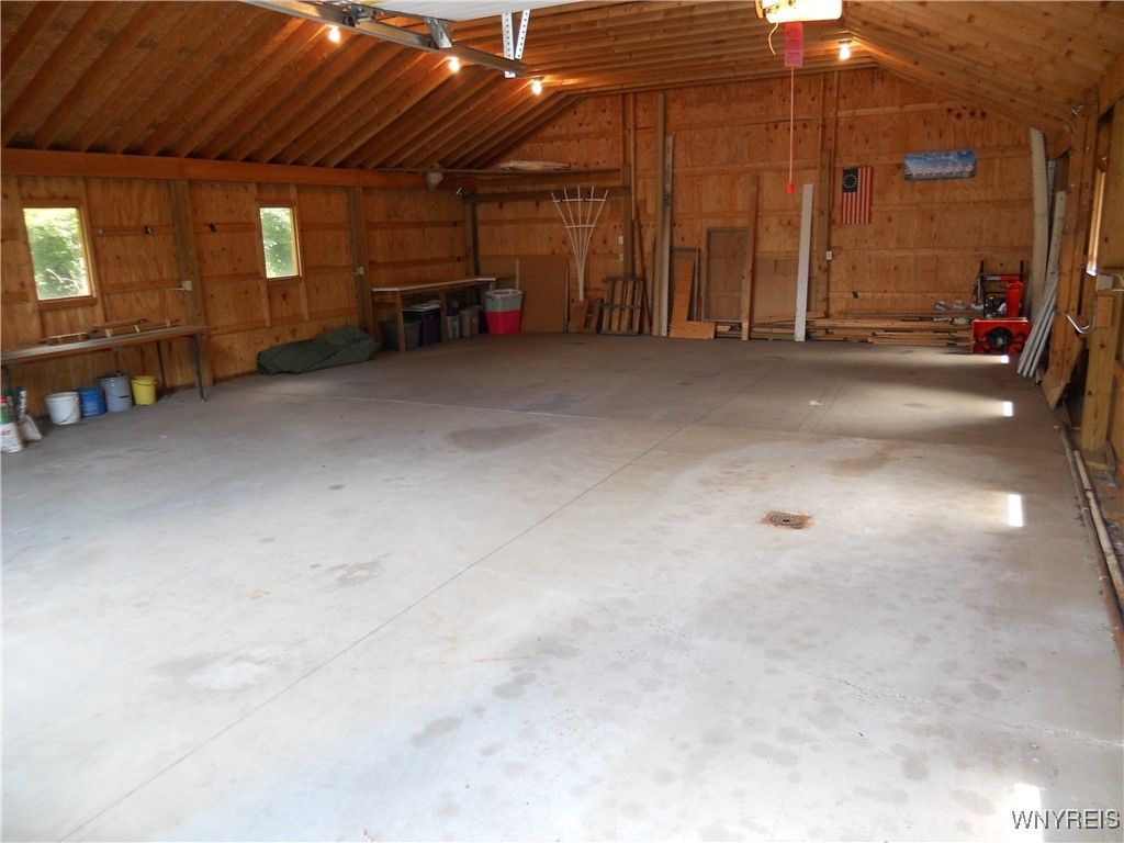 Garage, Interior, Wooden Beams, Wooden Ceilings, Wooden Walls