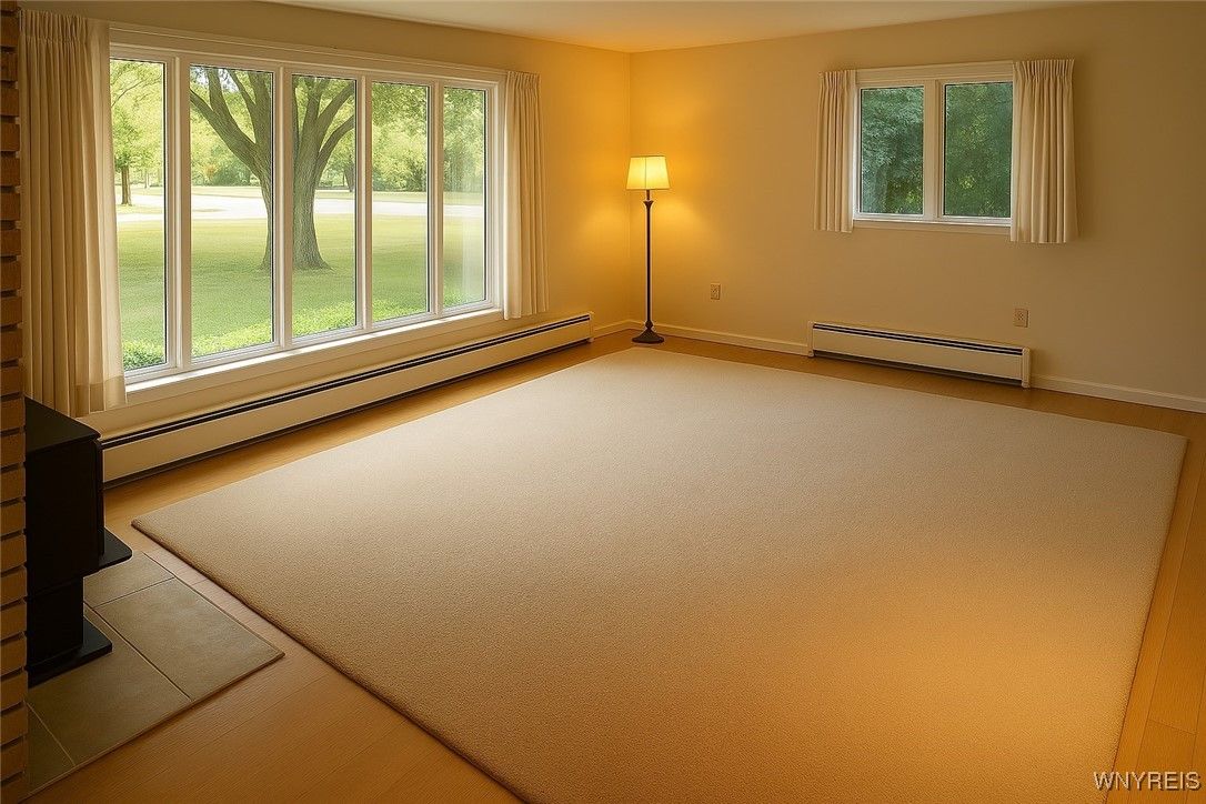 Empty room, Interior