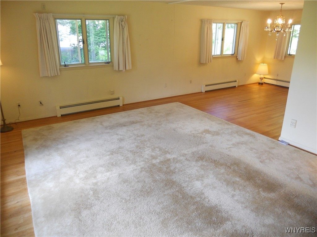 Chandelier, Empty room, Interior, Wood Texture Flooring