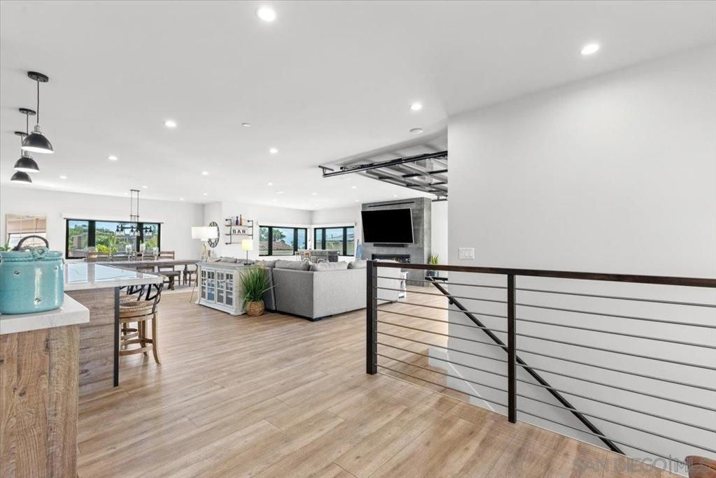 Dining room, Interior, Living room, Pendant Lights, Recessed Lighting, Wood Texture Flooring