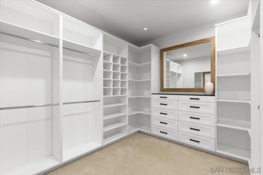 Interior, Recessed Lighting, Walk-in Closets