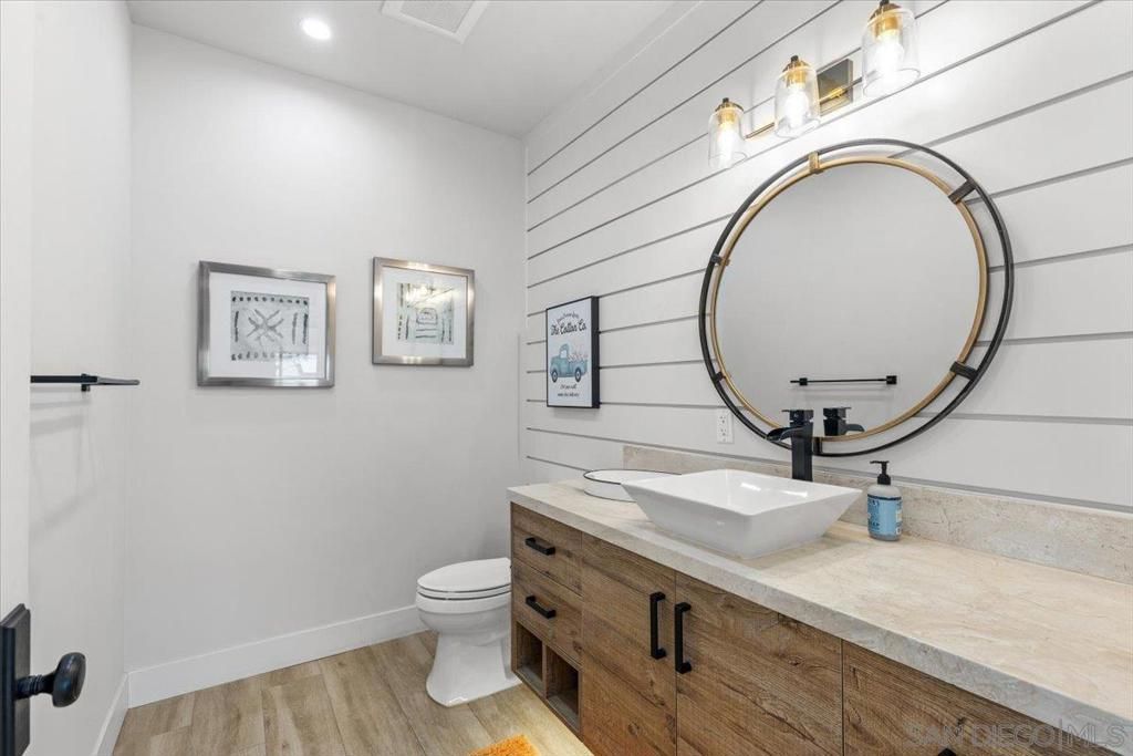 Bathroom, Interior, Recessed Lighting, Wood Texture Flooring