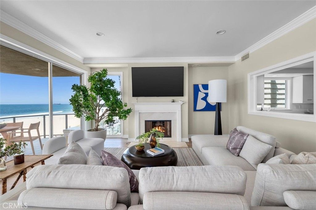 Fireplace, Interior, Living room, Recessed Lighting, Water