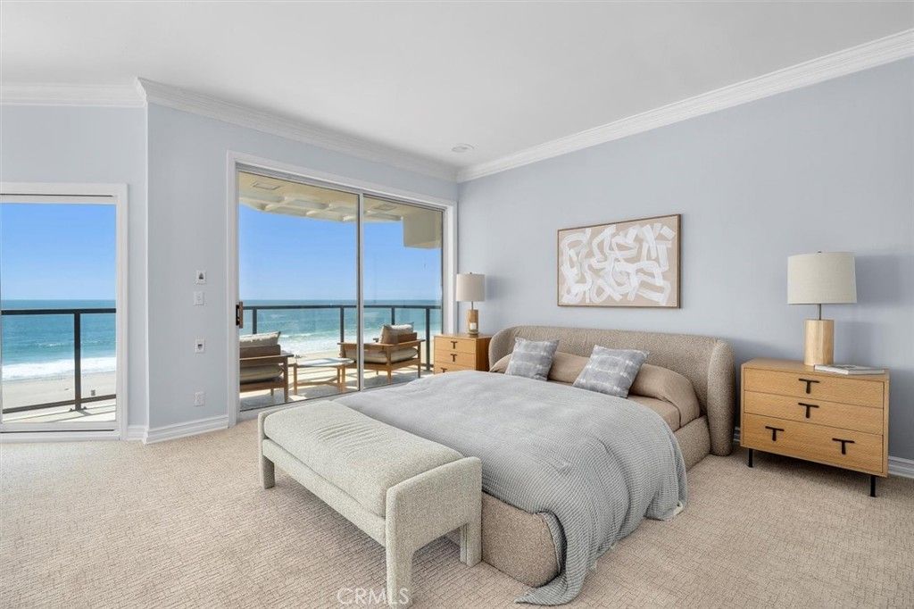 Bedroom, Interior, Water