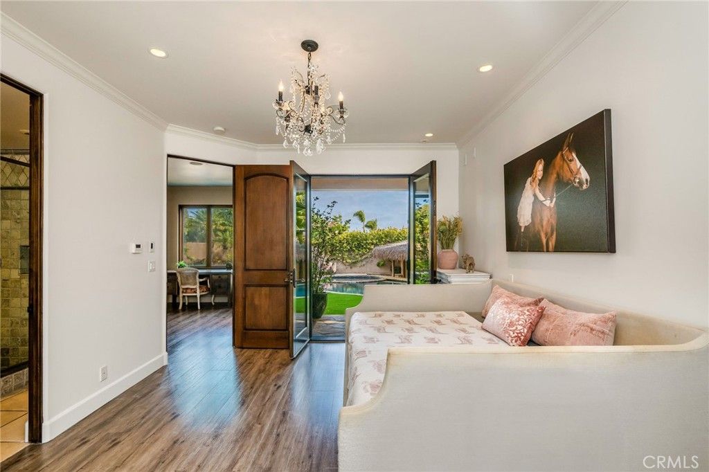 Chandelier, Interior, Living room, Recessed Lighting, Wood Texture Flooring