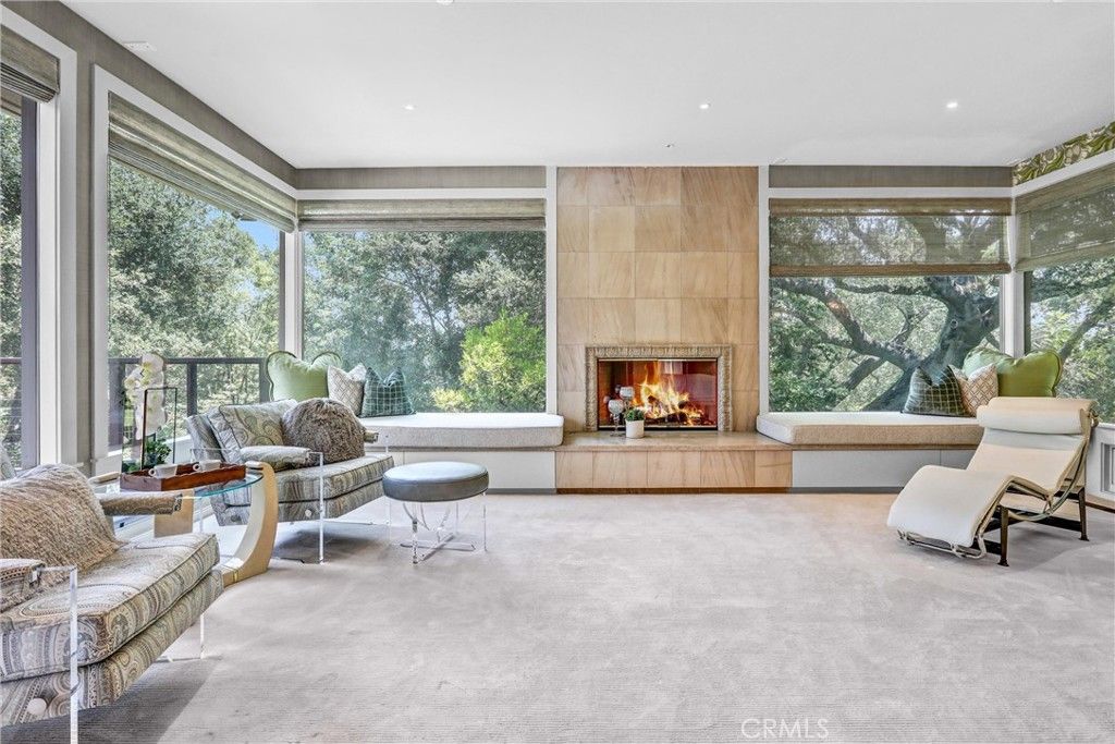 Fireplace, Interior, Living room, Recessed Lighting, Sun Room