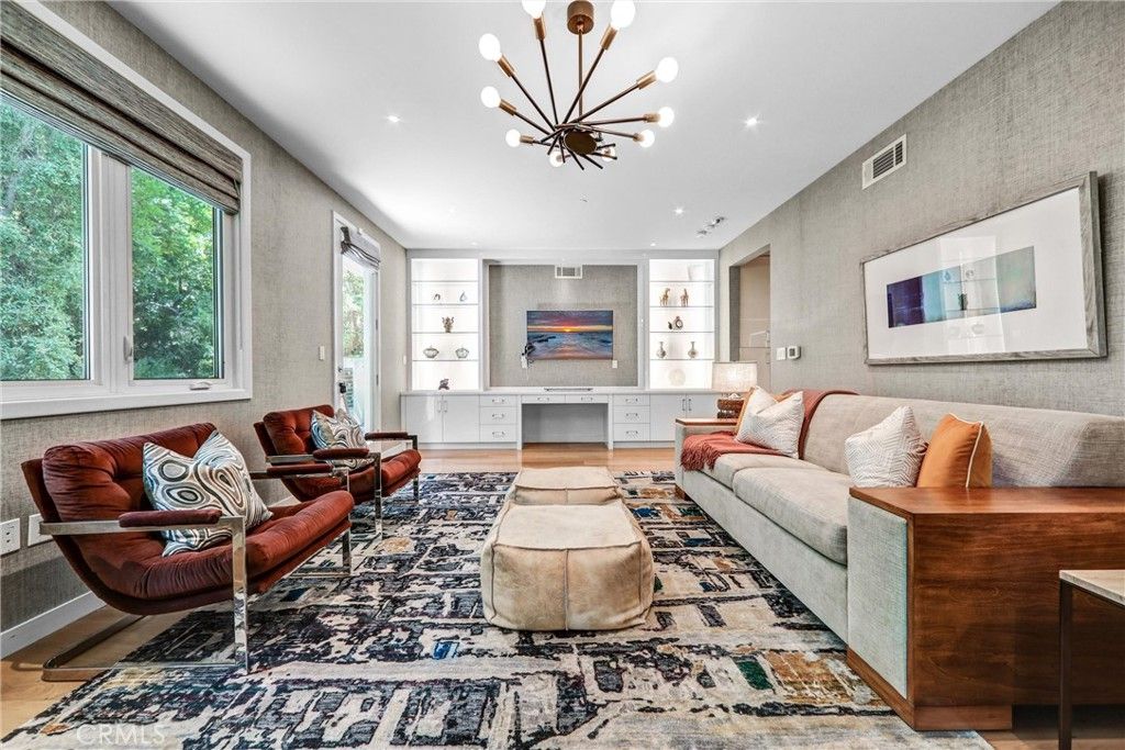 Interior, Living room, Pendant Lights, Recessed Lighting, Wood Texture Flooring
