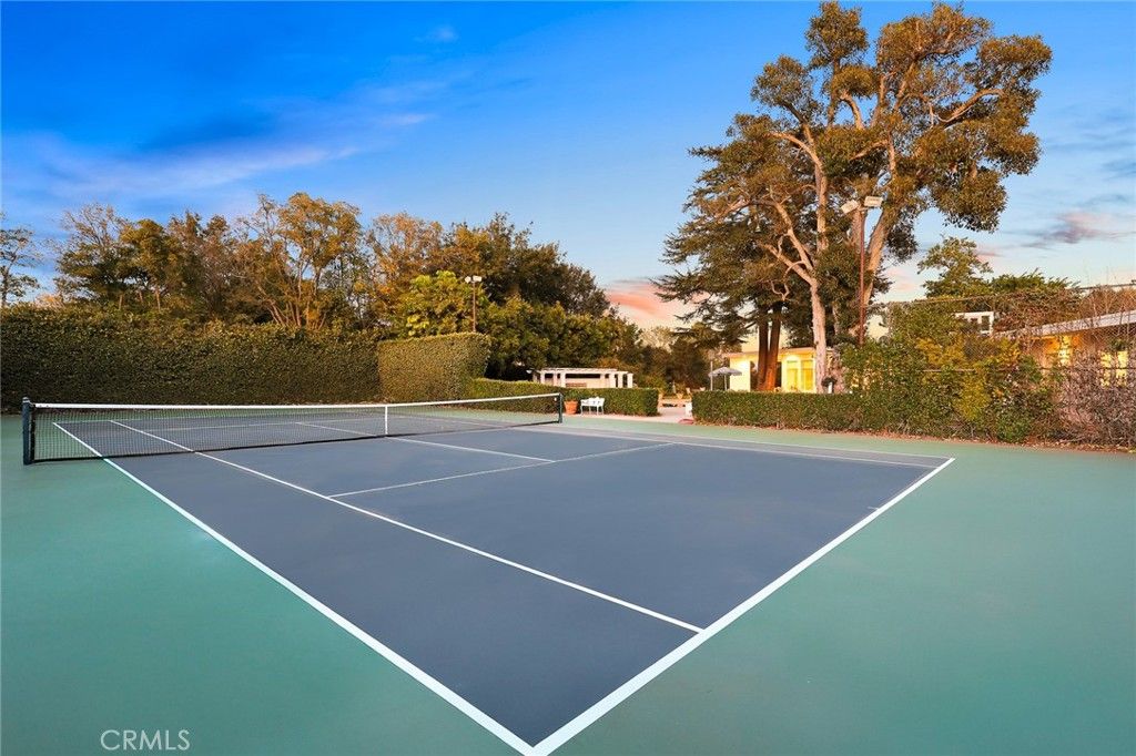 Exterior, Tennis Courts