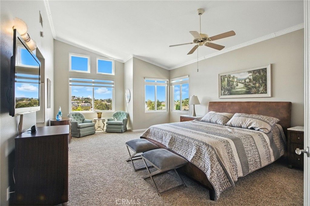Bedroom, Interior, Water