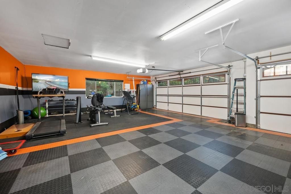 Fitness Equipment, Garage, Interior