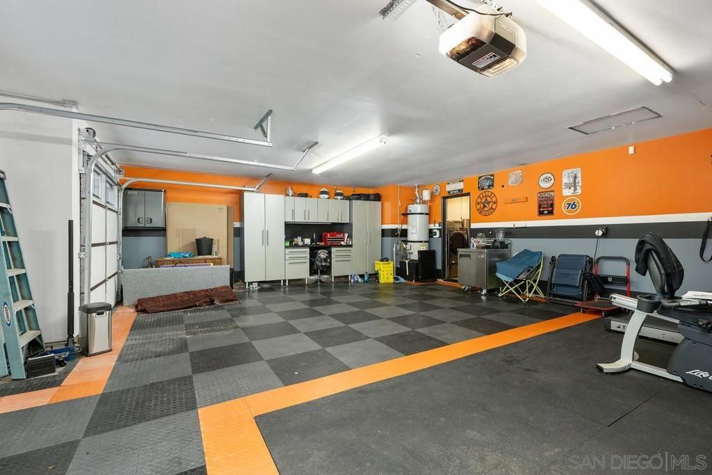 Fitness Equipment, Garage, Interior