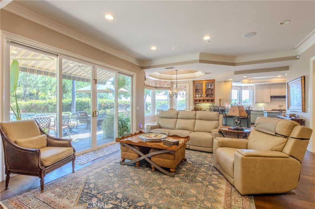 Interior, Kitchen, Living room, Pendant Lights, Recessed Lighting, Wood Texture Flooring