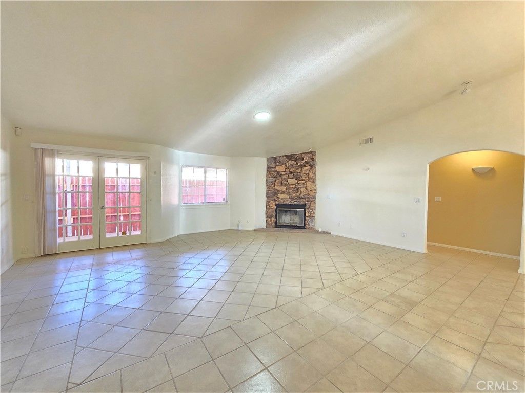Empty room, Fireplace, Interior, Recessed Lighting