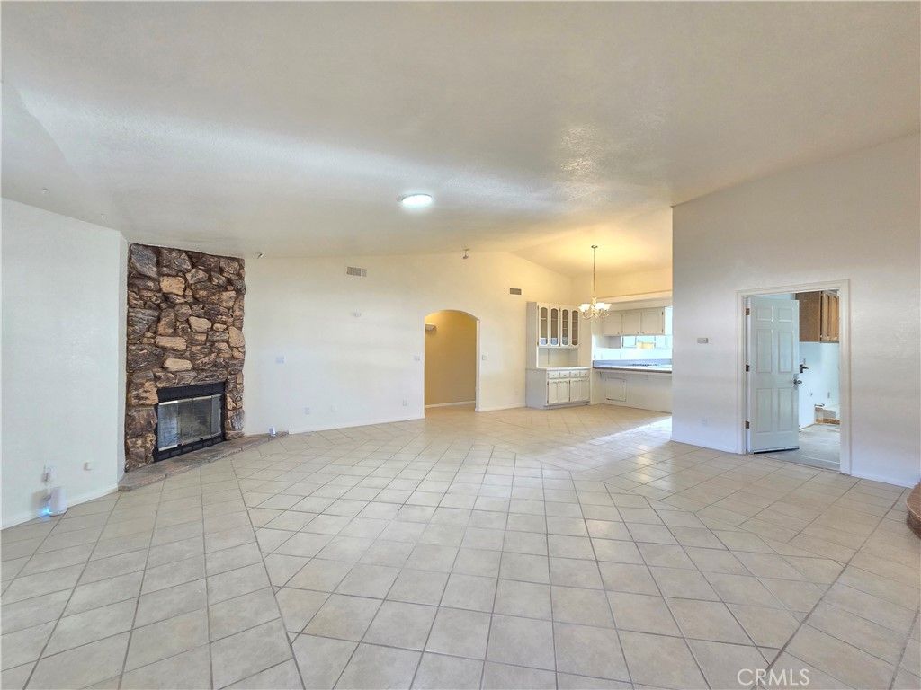 Empty room, Fireplace, Interior, Pendant Lights, Recessed Lighting