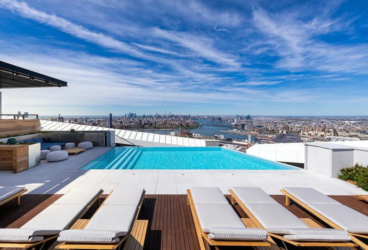 Exterior, Pool, Water