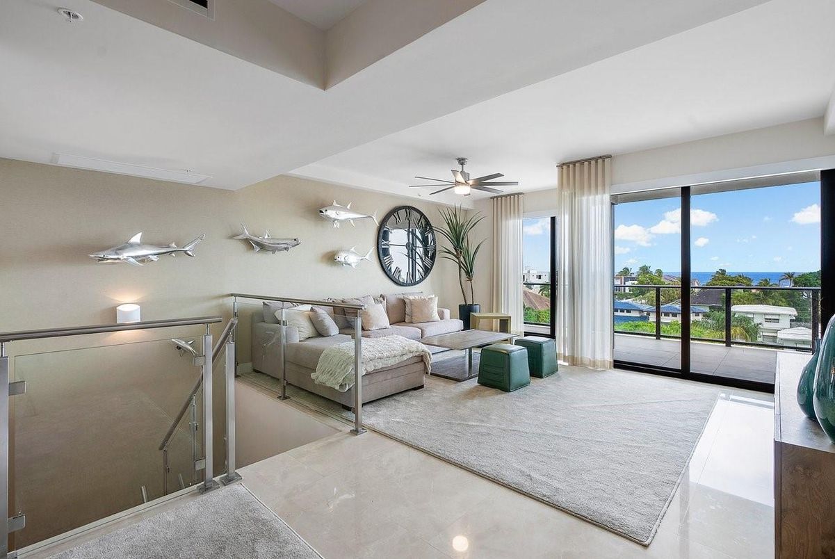 Bedroom, Interior, Water