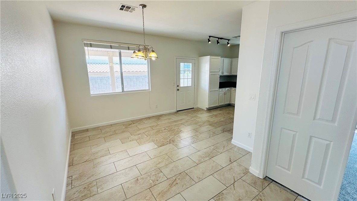 Empty room, Interior, Kitchen, Pendant Lights