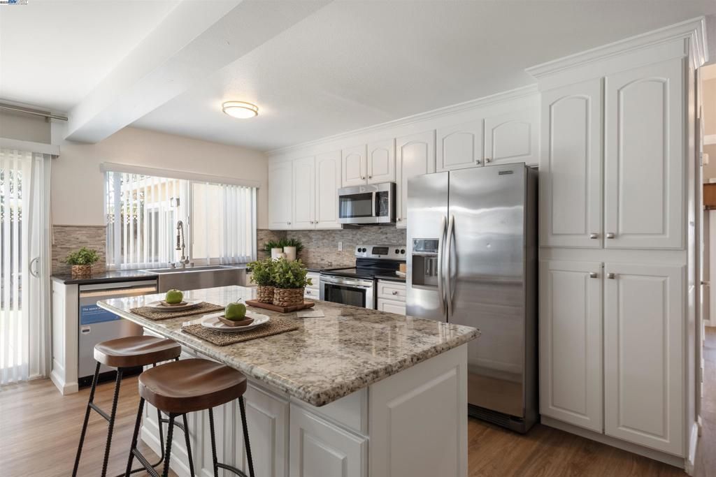 Interior, Kitchen, Stainless Steel Appliances, Wood Texture Flooring