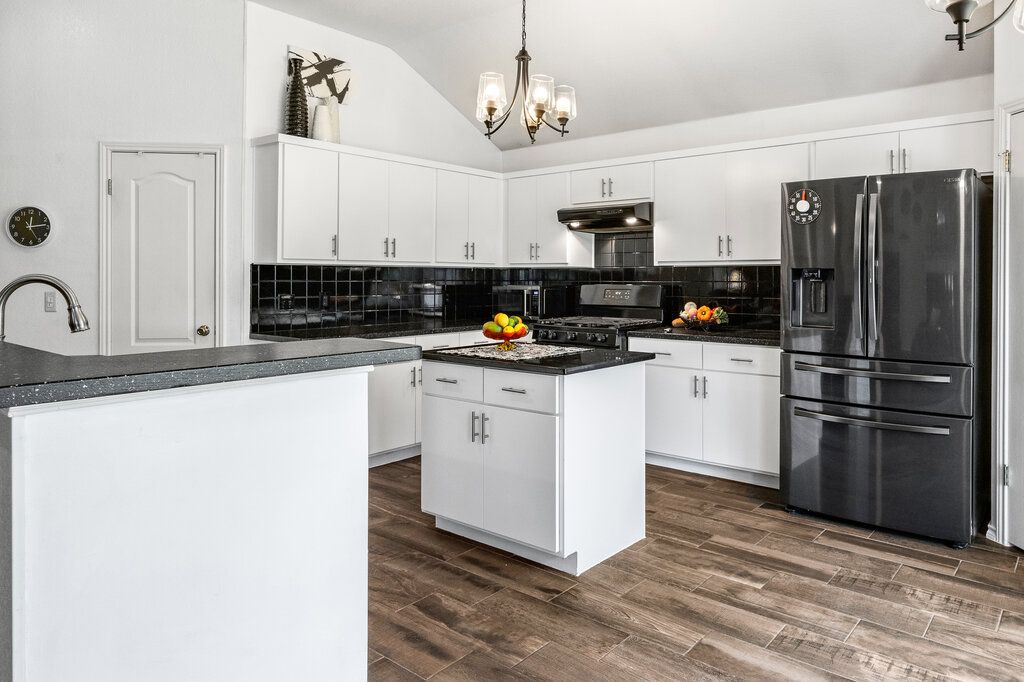 Chandelier, Interior, Kitchen, Pendant Lights, Wood Texture Flooring