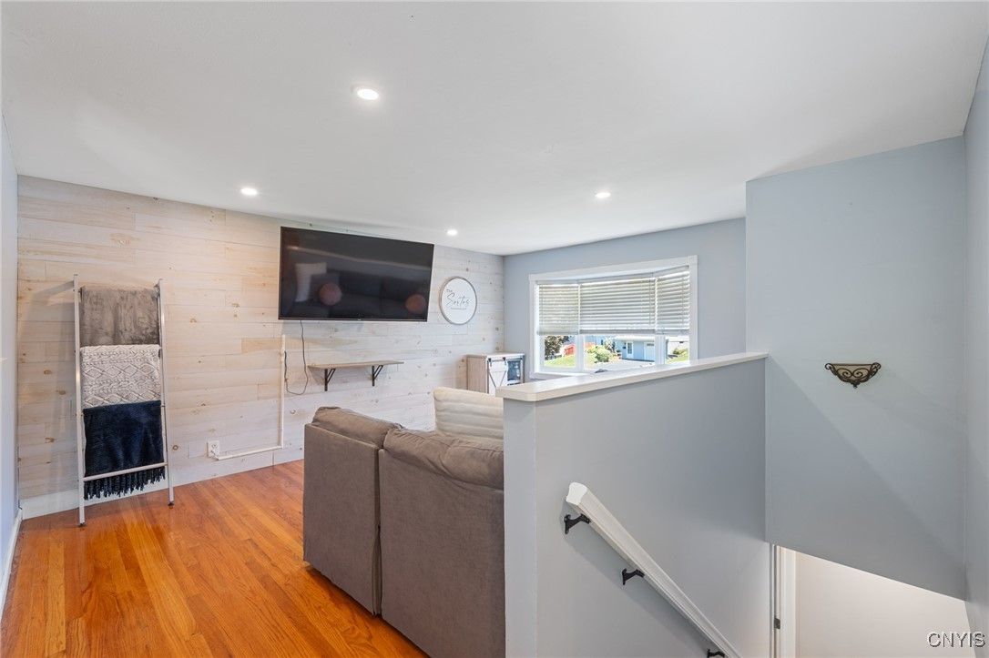 Interior, Recessed Lighting, Wood Texture Flooring, Wooden Walls