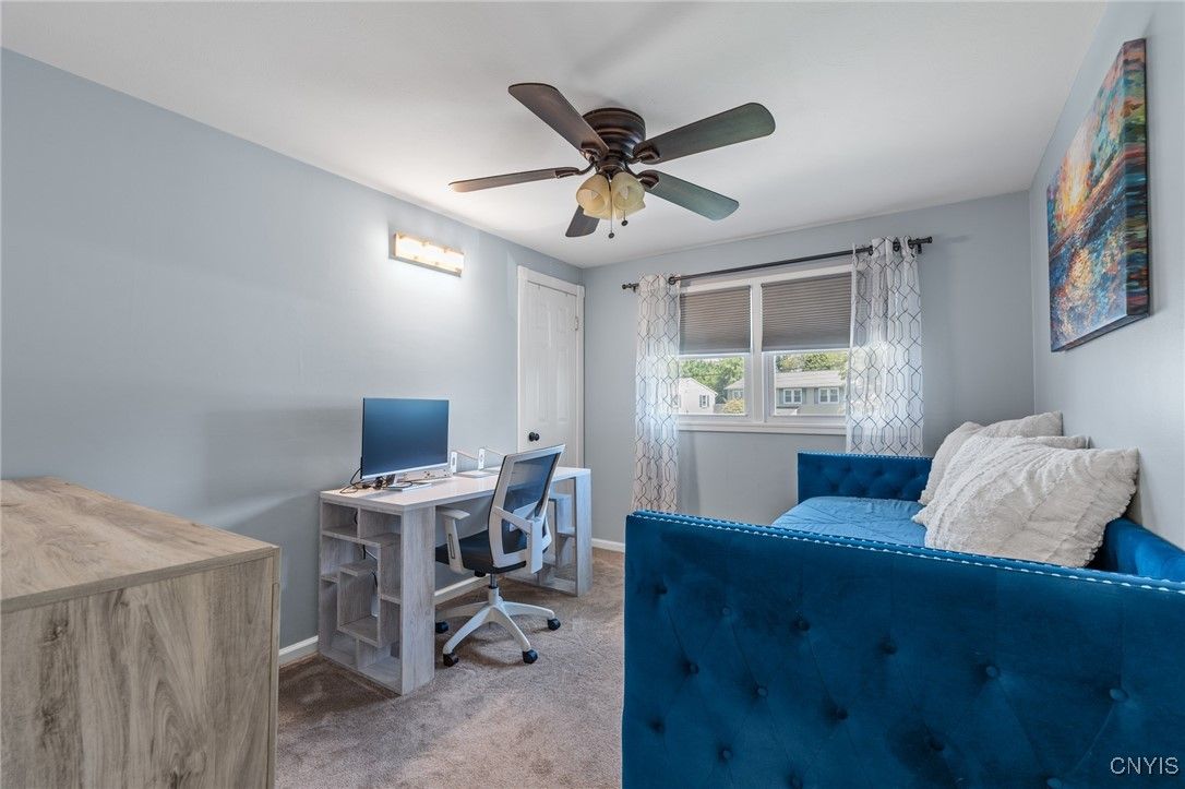 Home Office, Interior
