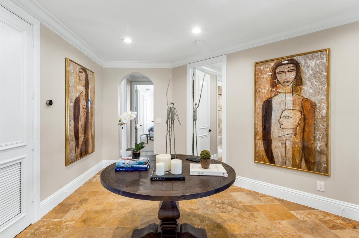Interior, Recessed Lighting