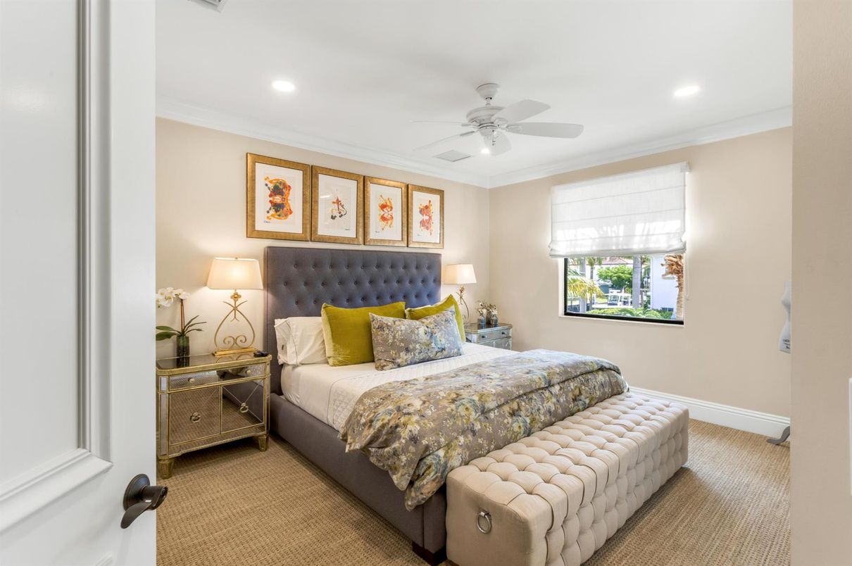 Bedroom, Interior, Recessed Lighting