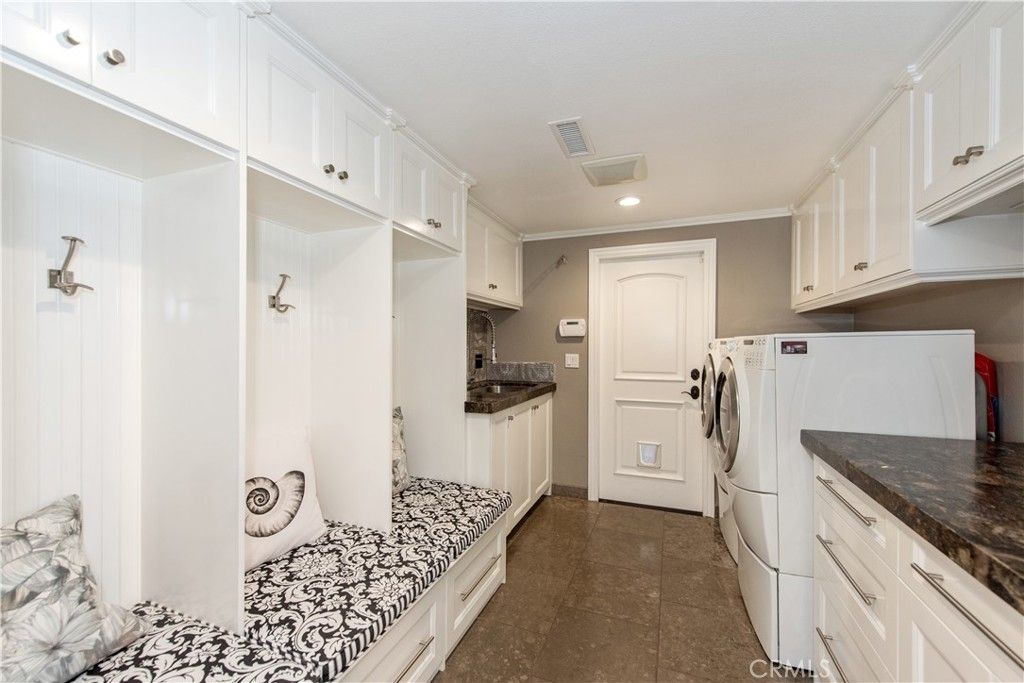 Interior, Recessed Lighting, Washer