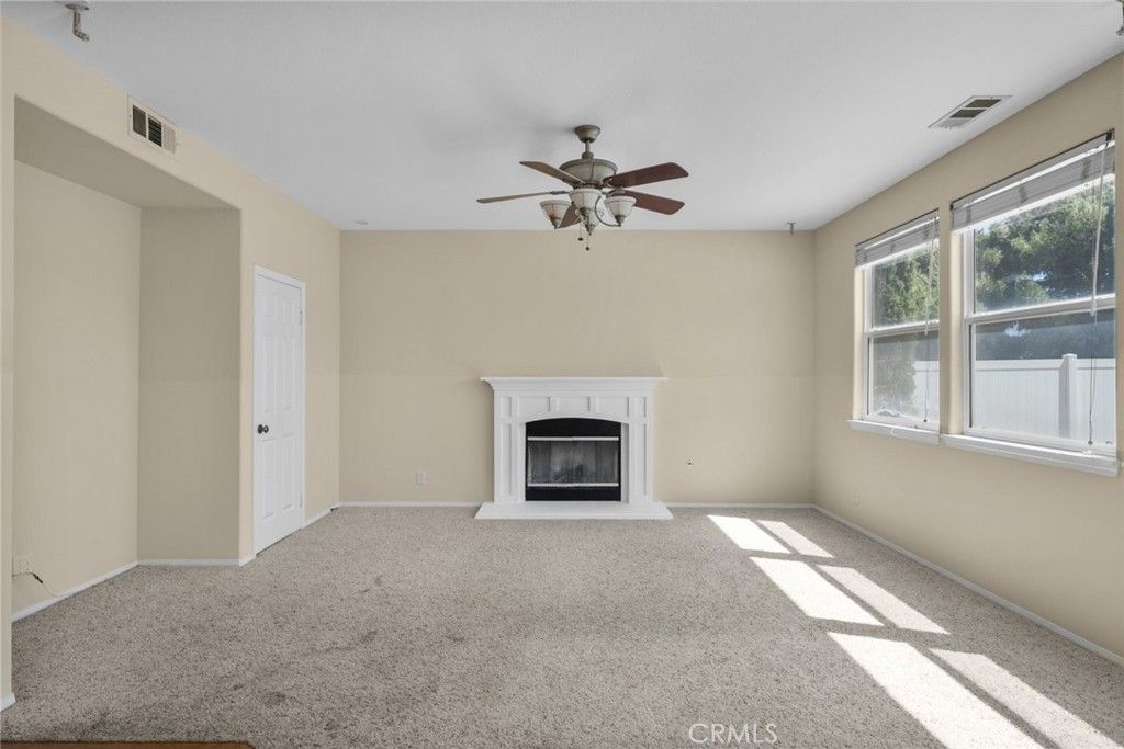 Empty room, Fireplace, Interior