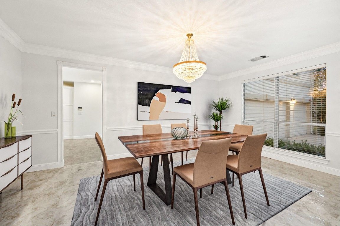 Chandelier, Dining room, Interior