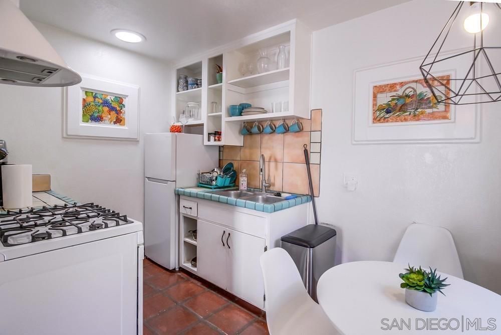 Interior, Kitchen, Recessed Lighting, Tile Countertops