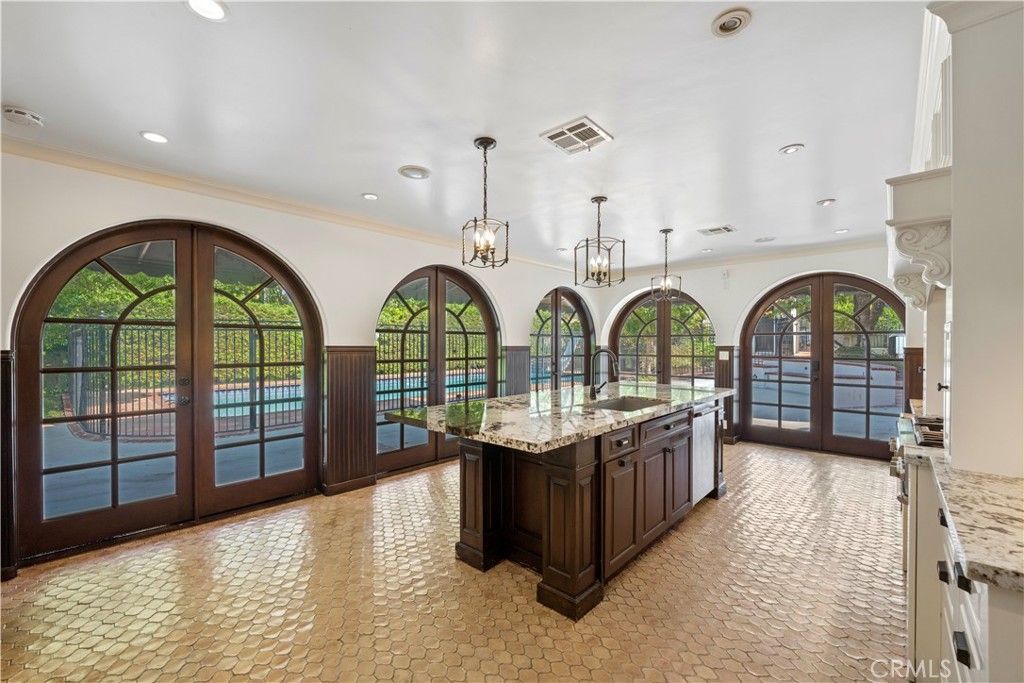 Chandelier, Interior, Kitchen, Pendant Lights, Recessed Lighting
