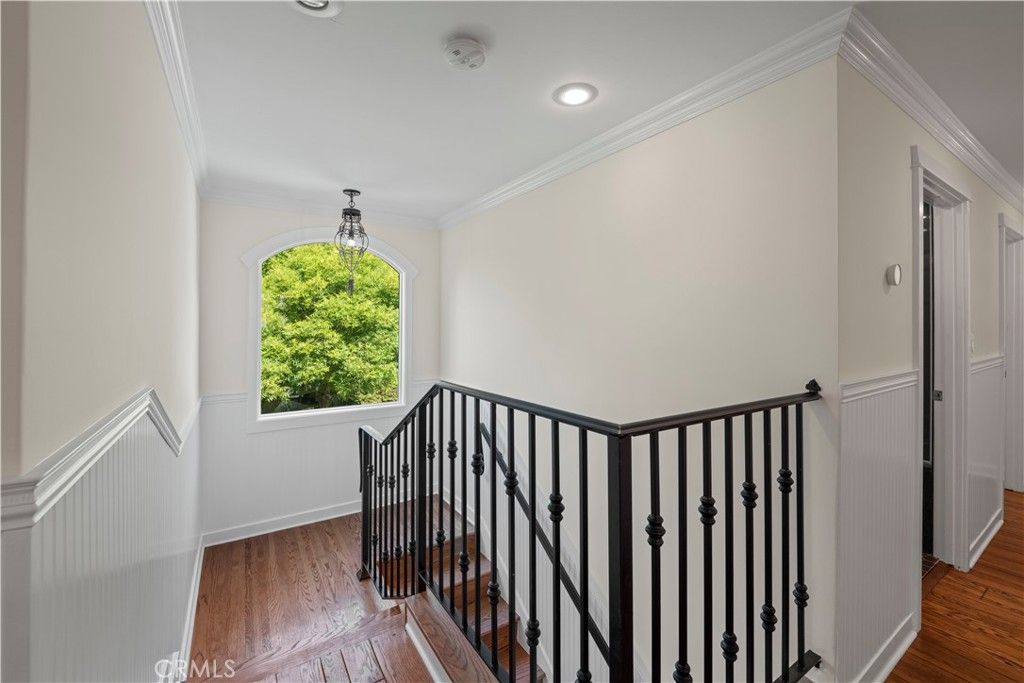 Chandelier, Interior, Recessed Lighting, Wood Texture Flooring