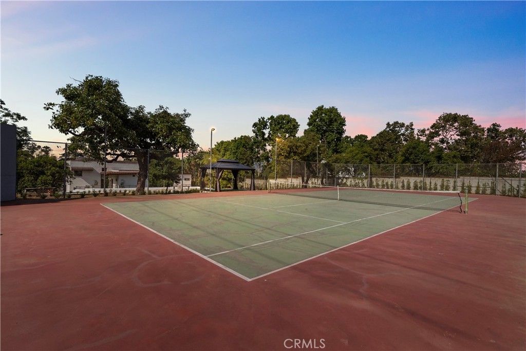 Exterior, Tennis Courts
