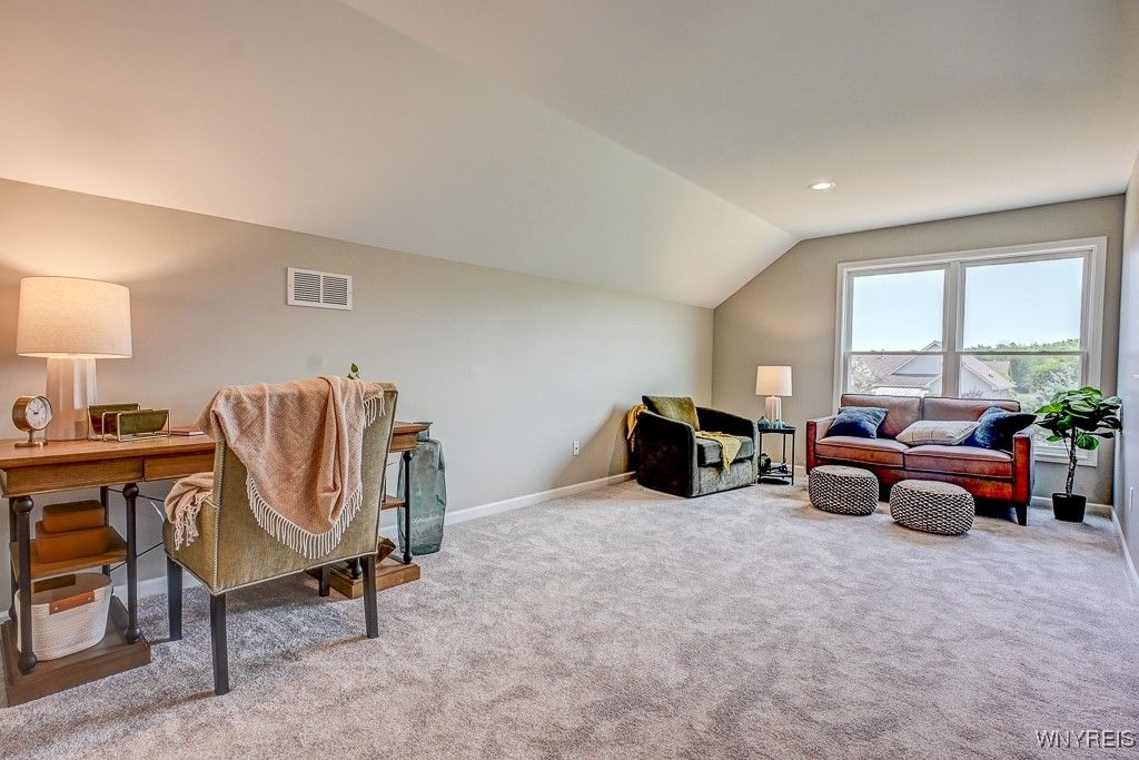 Home Office, Interior