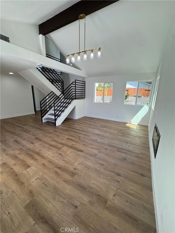 Interior, Pendant Lights, Wood Texture Flooring