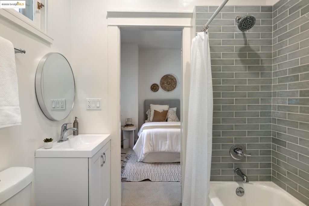 Bathroom, Bedroom, Interior
