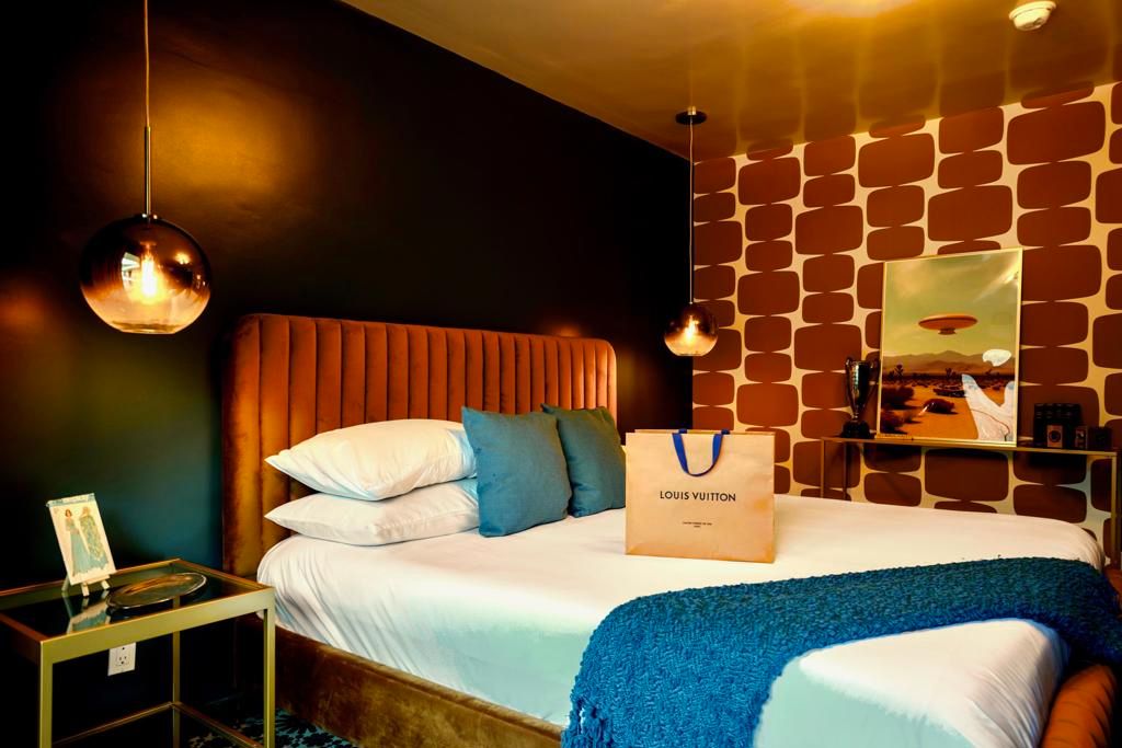 Bedroom, Interior, Pendant Lights