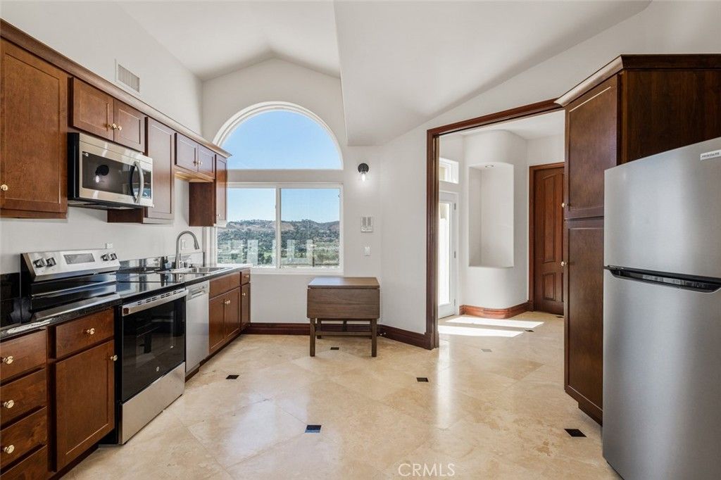 Interior, Kitchen, Stainless Steel Appliances