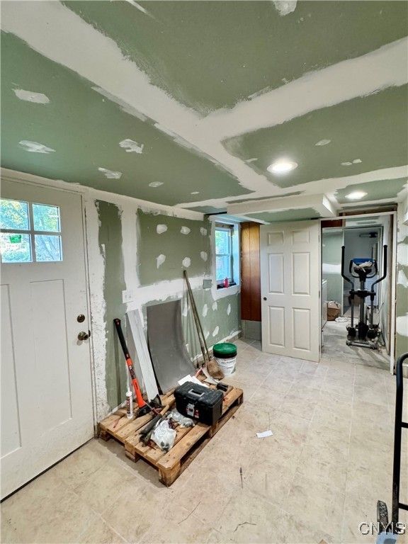 Fitness Equipment, Interior, Recessed Lighting