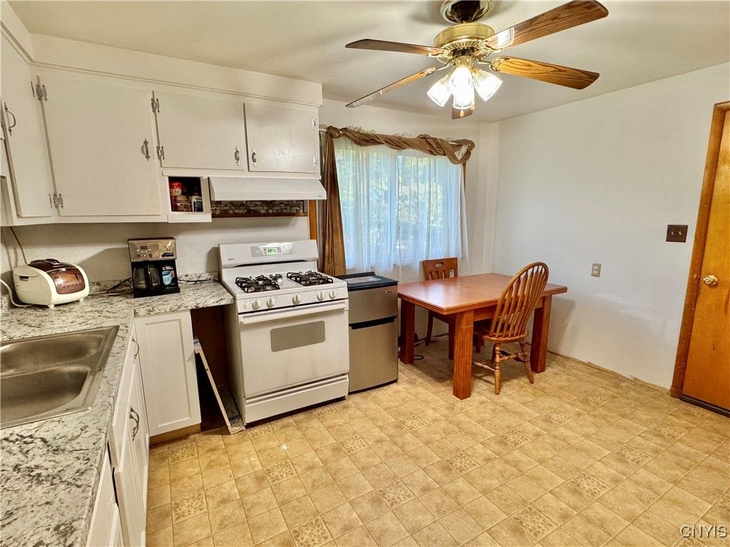 Dining room, Interior, Kitchen